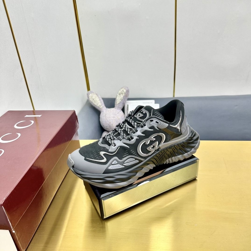 G*u*i casual shoes